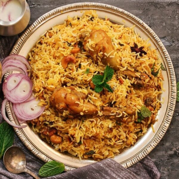 Hyderabadi Chicken biriyani - 300 (1:1)